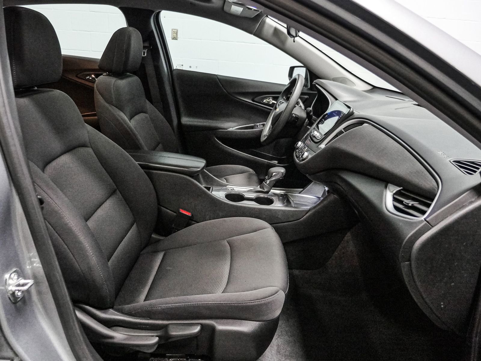 Used 2023 Chevrolet Malibu LT image 21