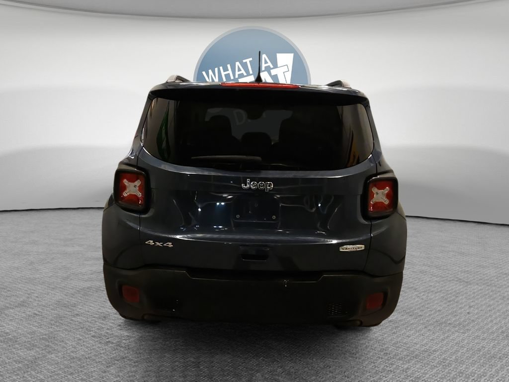 Used 2020 Jeep Renegade Latitude w/ Cold Weather Group AWD/4WD image 6