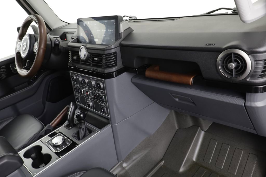 Used 2024 INEOS Grenadier Fieldmaster Edition image 21