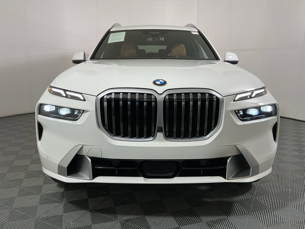 Certified 2024 BMW X7 xDrive40i AWD/4WD image 3