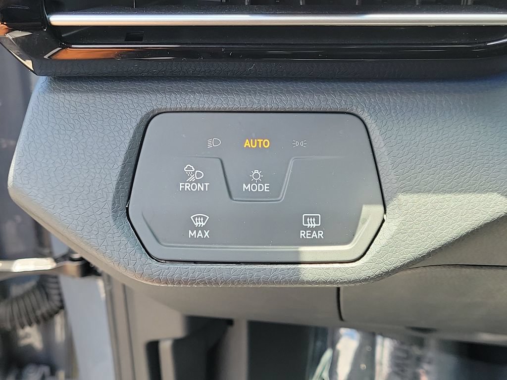Certified 2024 Volkswagen ID.4 S RWD image 29