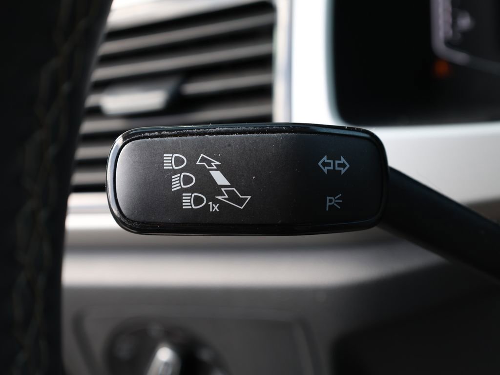 Used 2022 Volkswagen Atlas SE image 33