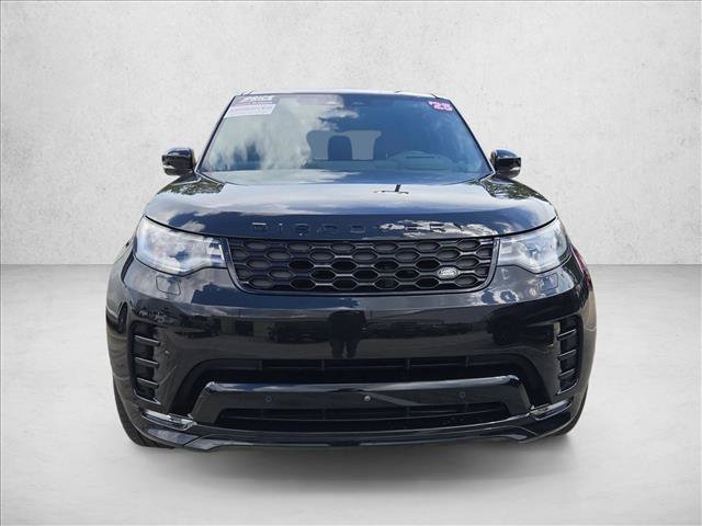 Used 2025 Land Rover Discovery Dynamic SE AWD/4WD image 2