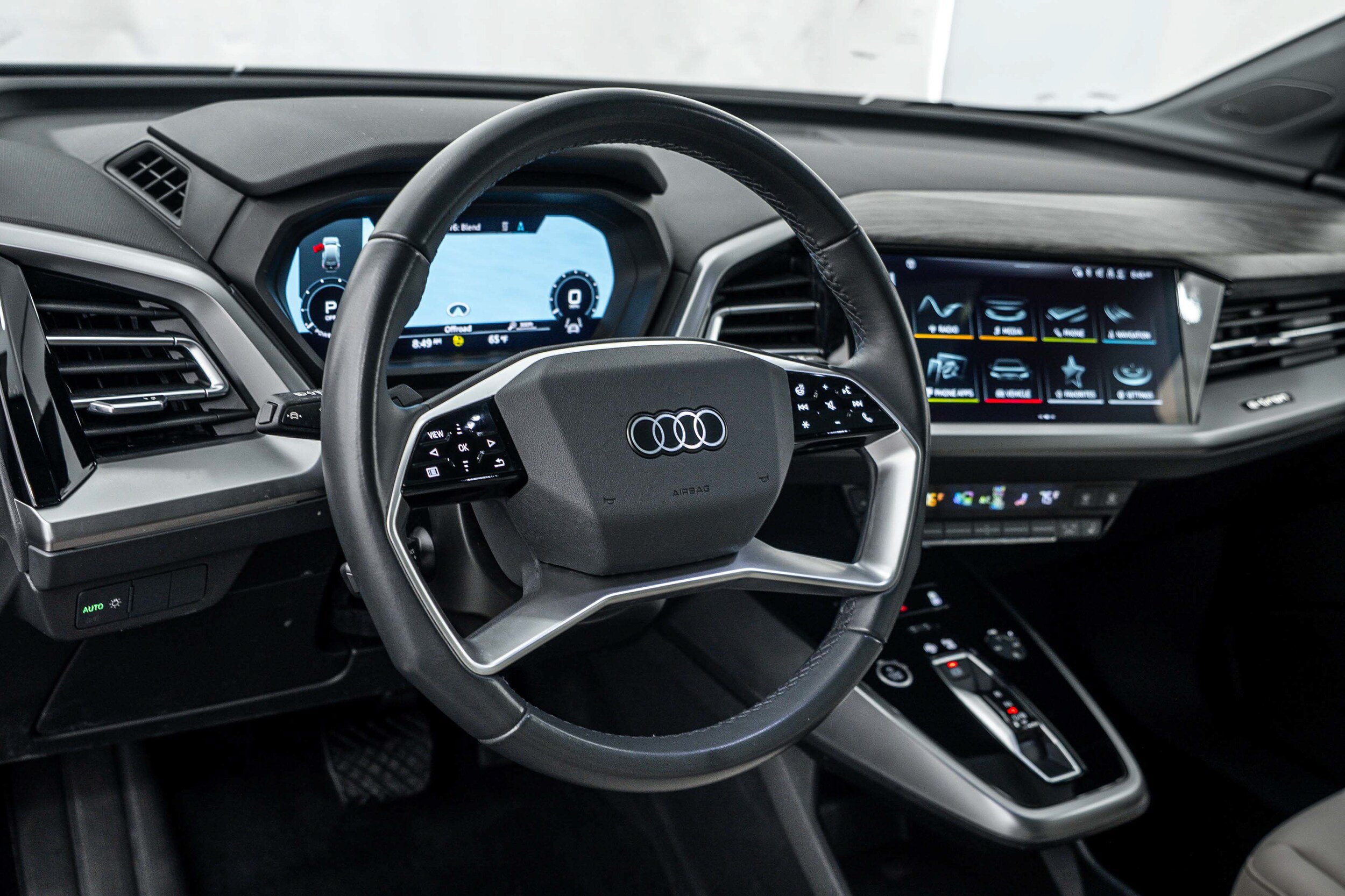 Certified 2024 Audi Q4 e-tron Premium Plus w/ Premium Plus AWD/4WD image 10