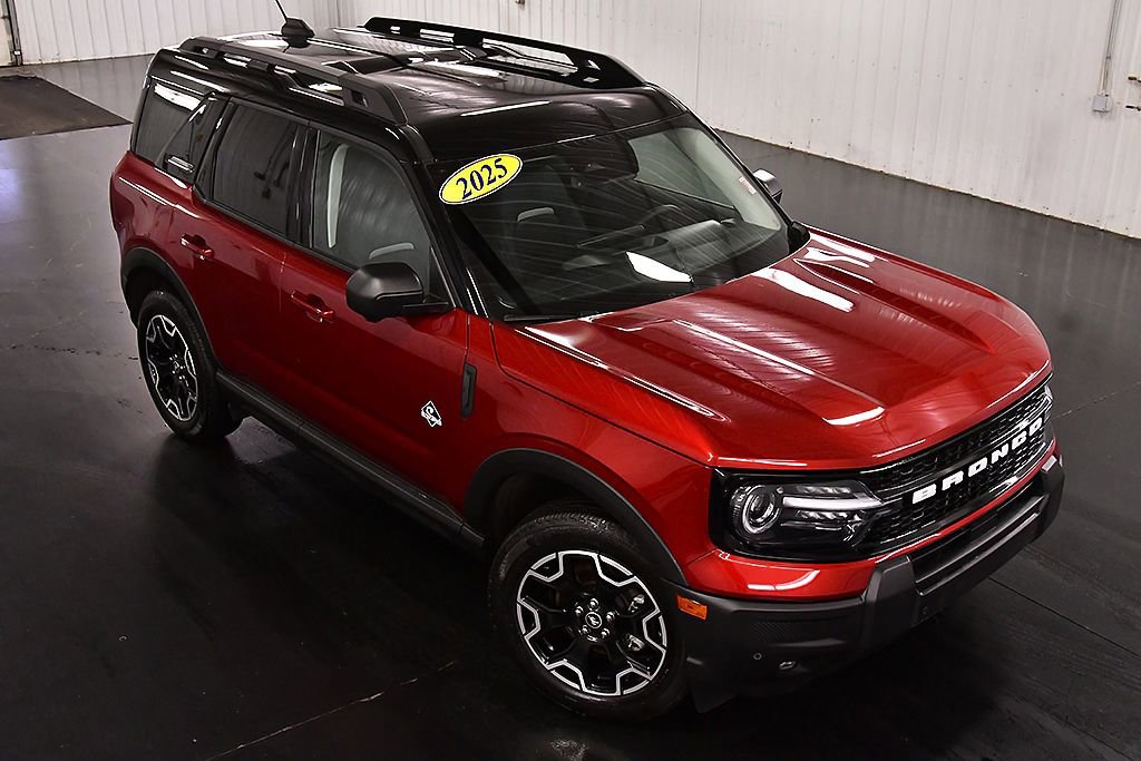 Used 2025 Ford Bronco Sport Outer Banks w/ Outer Banks Tech Package+ image 12