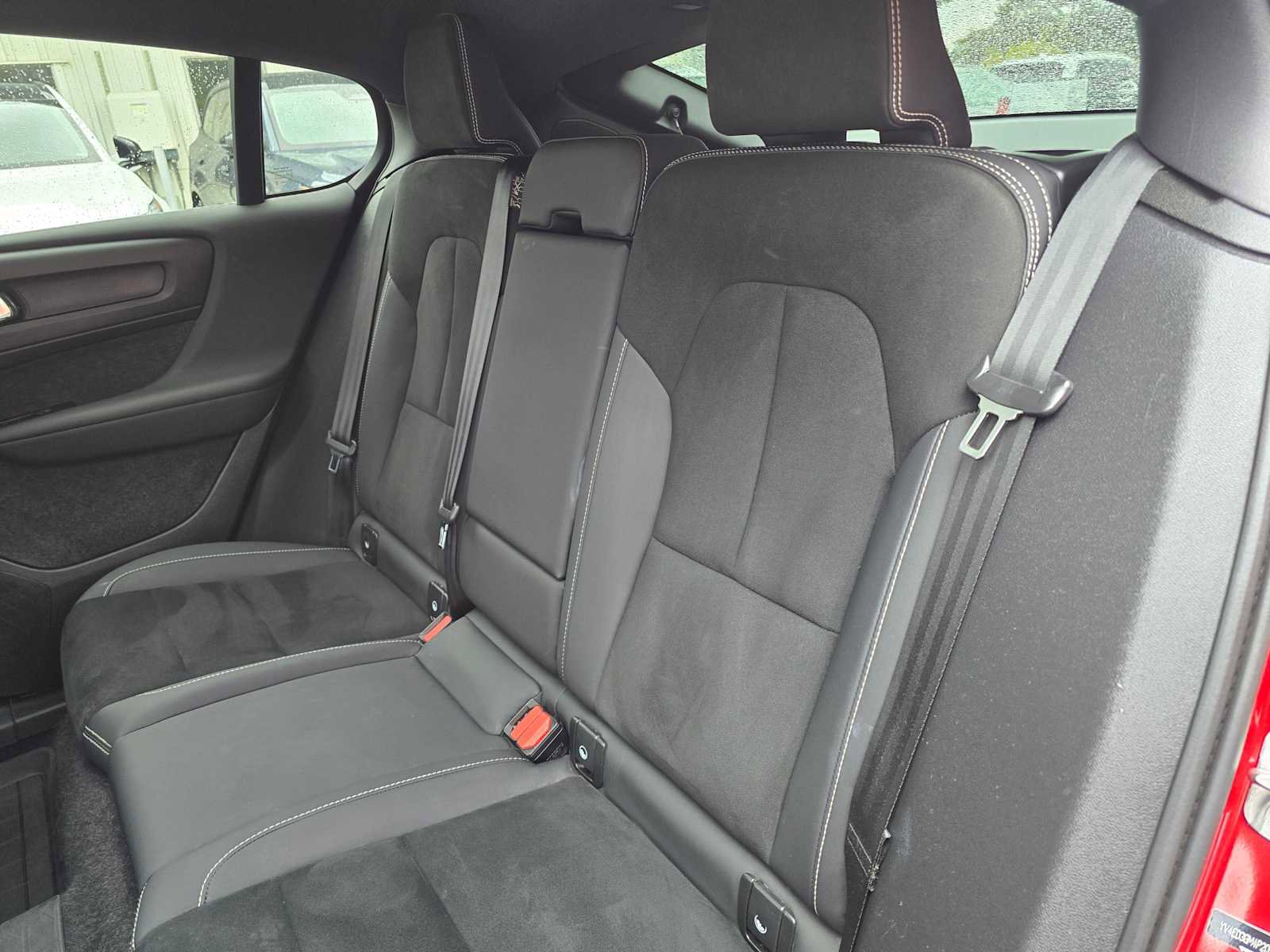 Certified 2023 Volvo C40 P8 Recharge Ultimate w/ Protection Package Premier AWD/4WD image 18