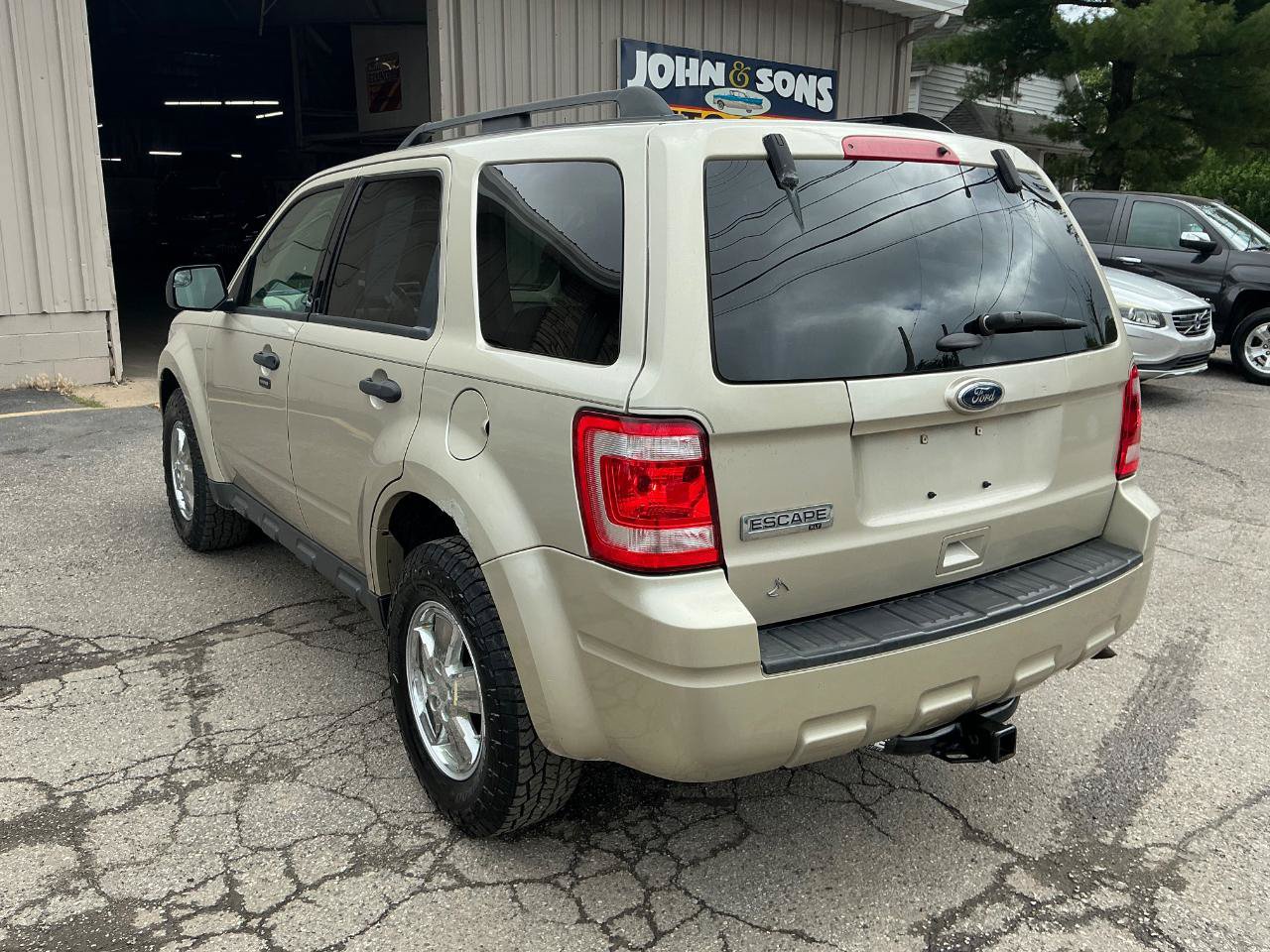 Used 2012 Ford Escape XLT AWD/4WD image 5