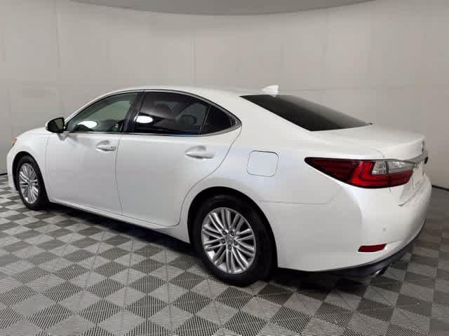 Used 2017 Lexus ES 350 w/ Premium Package FWD image 4