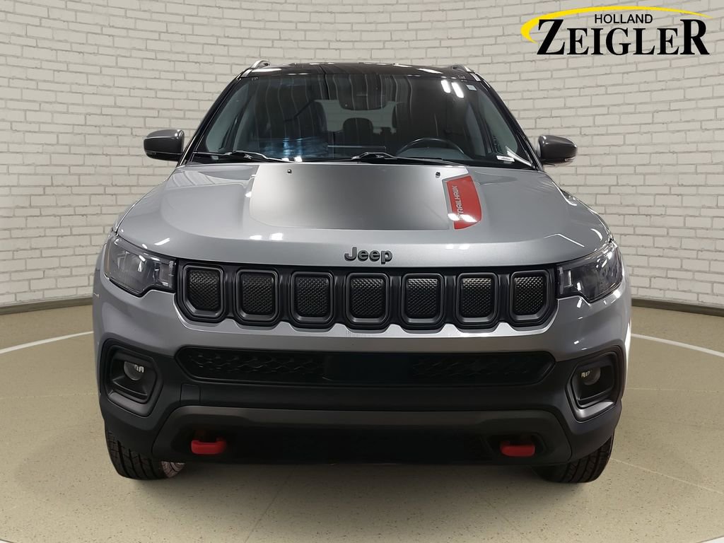 Used 2022 Jeep Compass Trailhawk w/ Trailhawk Convenience Group image 2