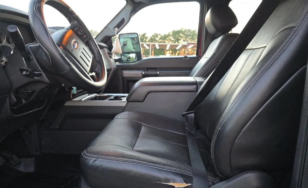 Used 2016 Ford F350 Lariat w/ Lariat Interior Package AWD/4WD image 5