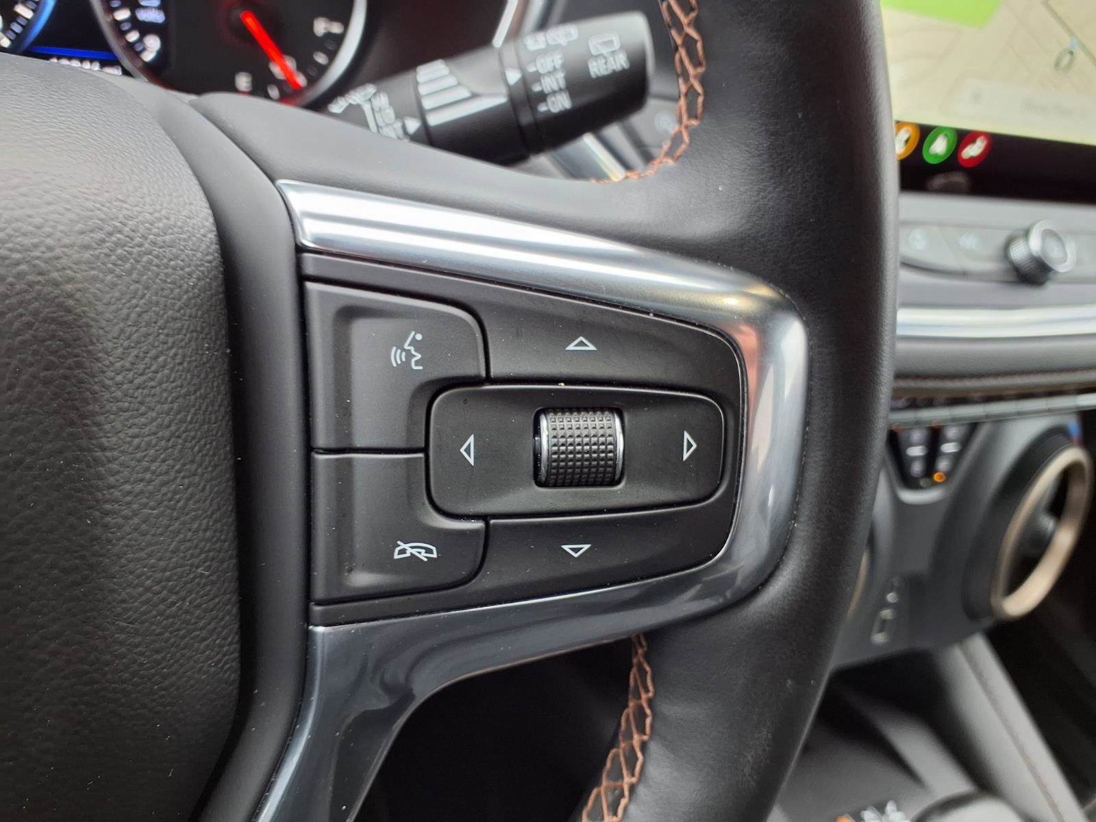 Used 2023 Chevrolet Blazer Premier w/ Driver Confidence II Package image 17