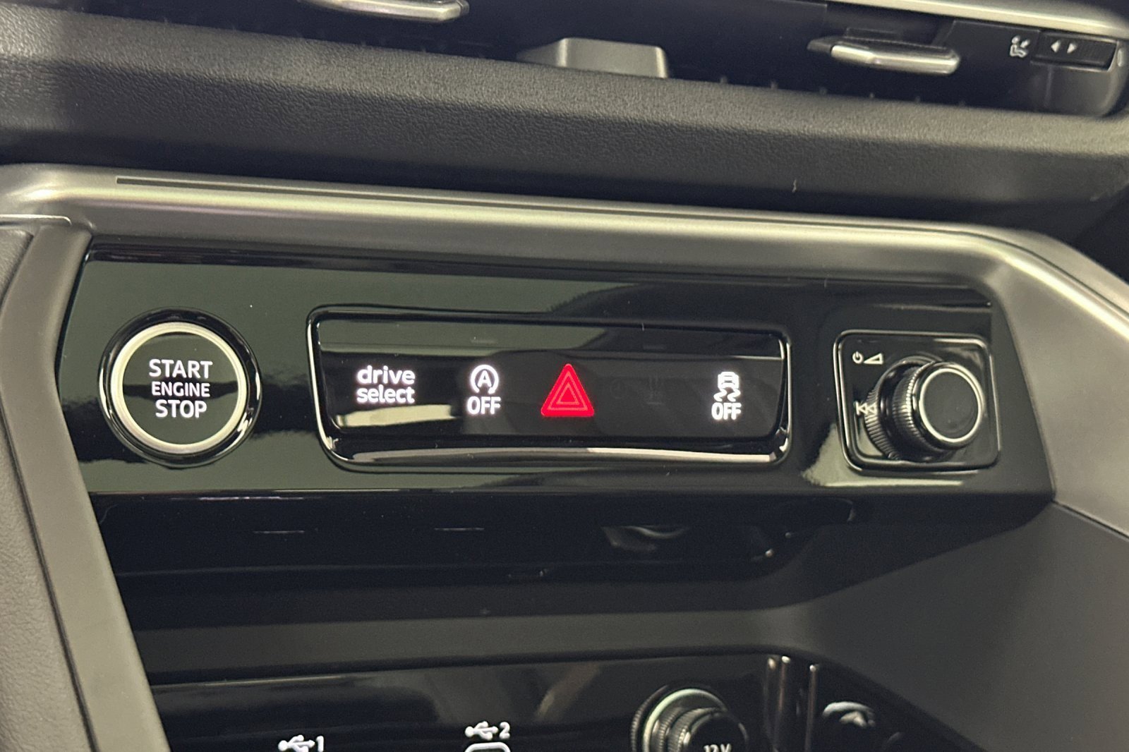 New 2025 Audi Q5 Premium Plus image 19