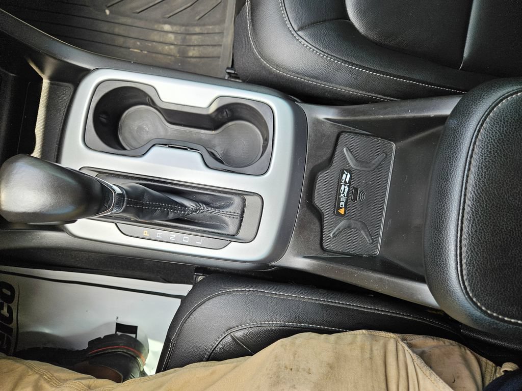 Used 2022 Chevrolet Colorado ZR2 w/ Colorado ZR2 Bison Edition AWD/4WD image 18