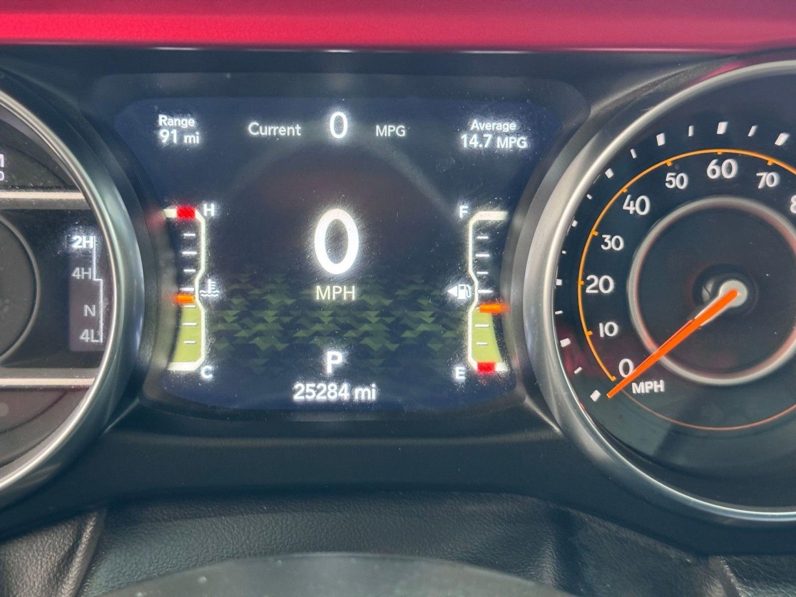 Used 2023 Jeep Wrangler Unlimited Rubicon w/ Dual Top Group AWD/4WD image 25