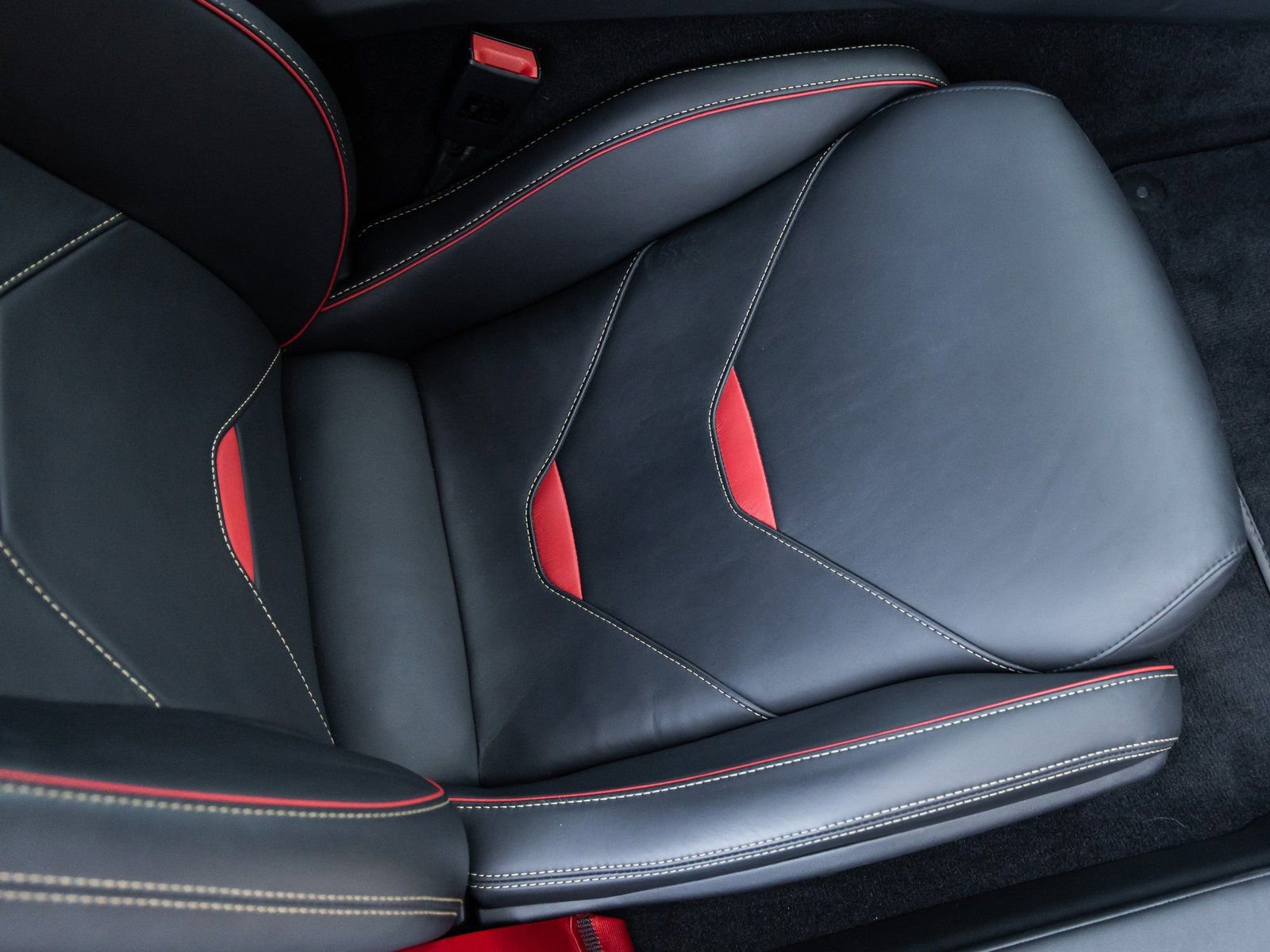 Used 2020 Lamborghini Huracan EVO image 43