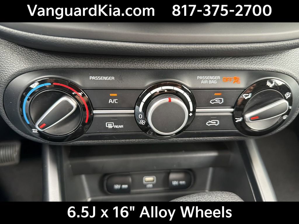 Certified 2025 Kia Soul LX image 19