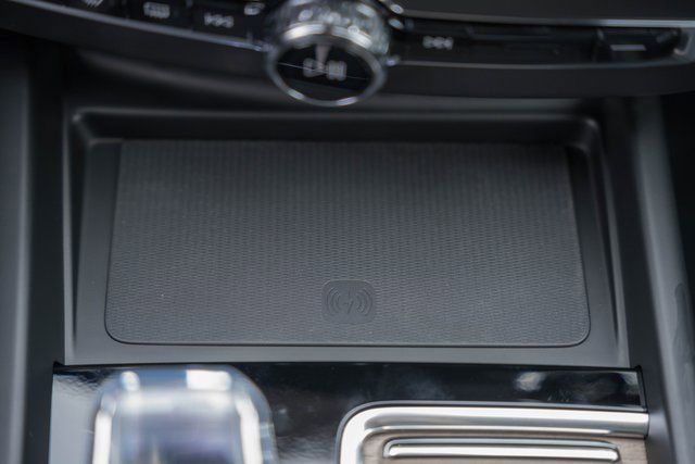 New 2026 Volvo XC60 B5 Plus w/ Protection Package Premier image 23