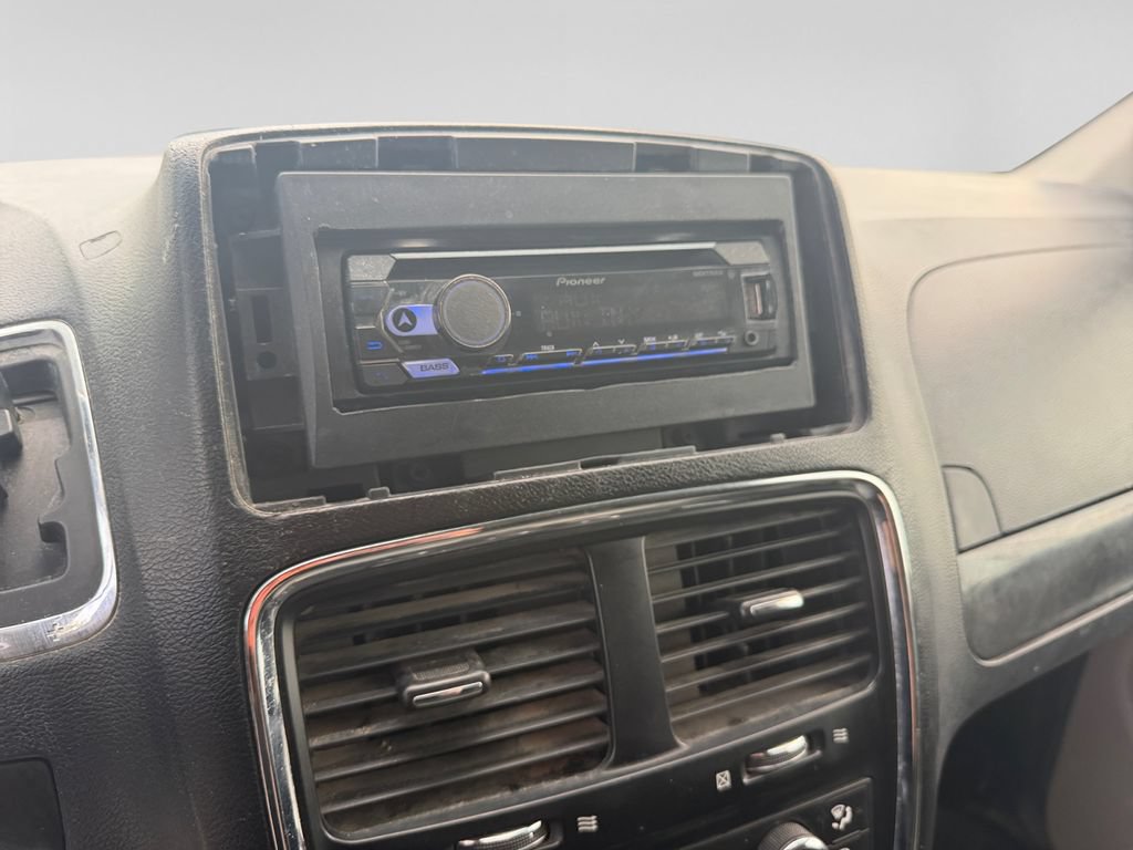 Used 2013 RAM C/V Tradesman FWD image 26