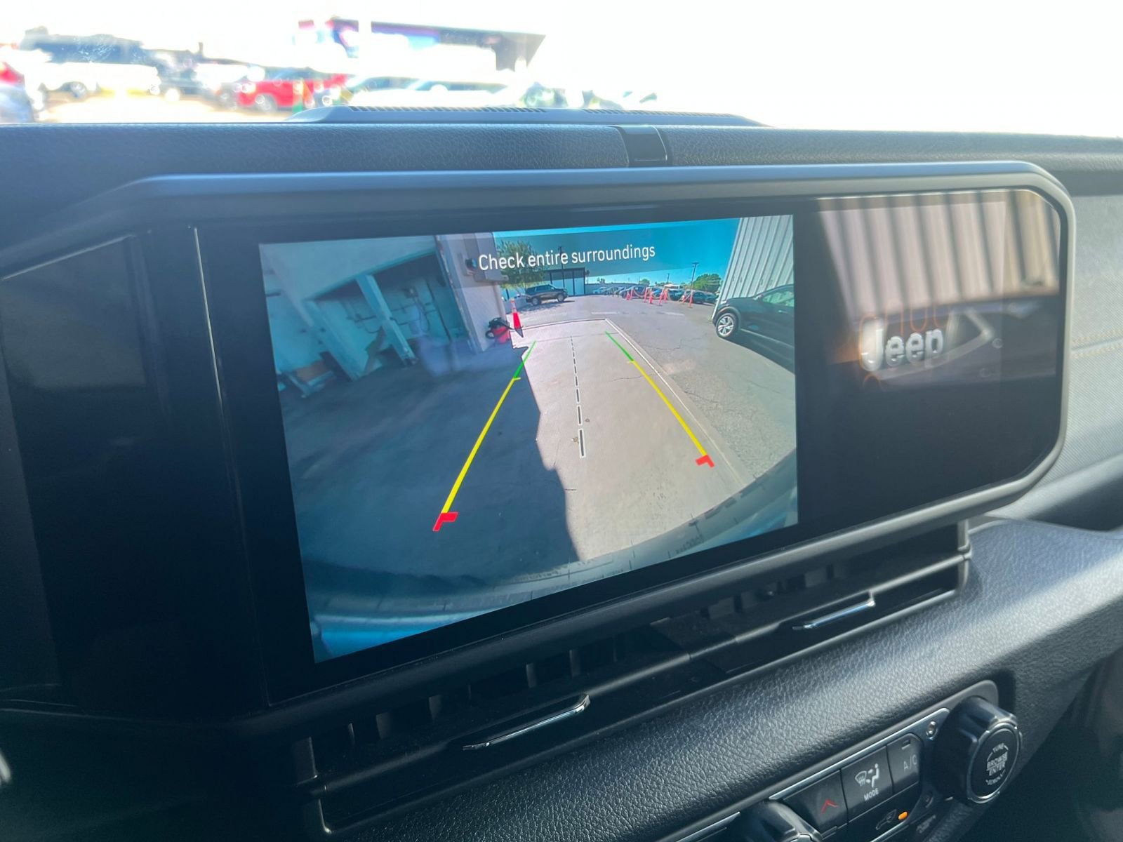 Used 2025 Jeep Wrangler Sport S image 24