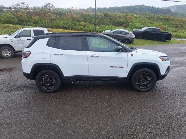 Certified 2024 Jeep Compass Trailhawk image 4