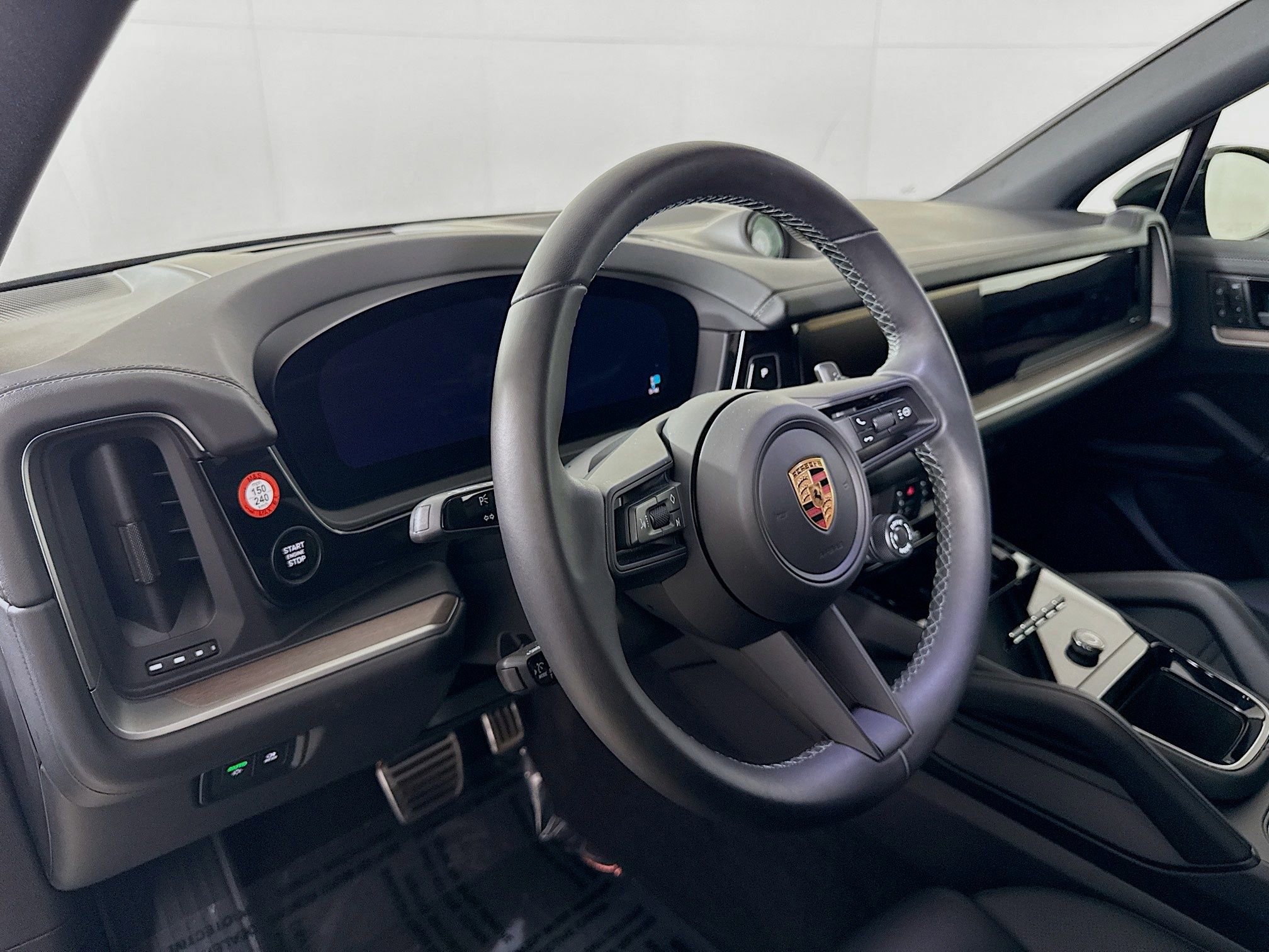 Certified 2026 Porsche Cayenne S AWD/4WD image 4