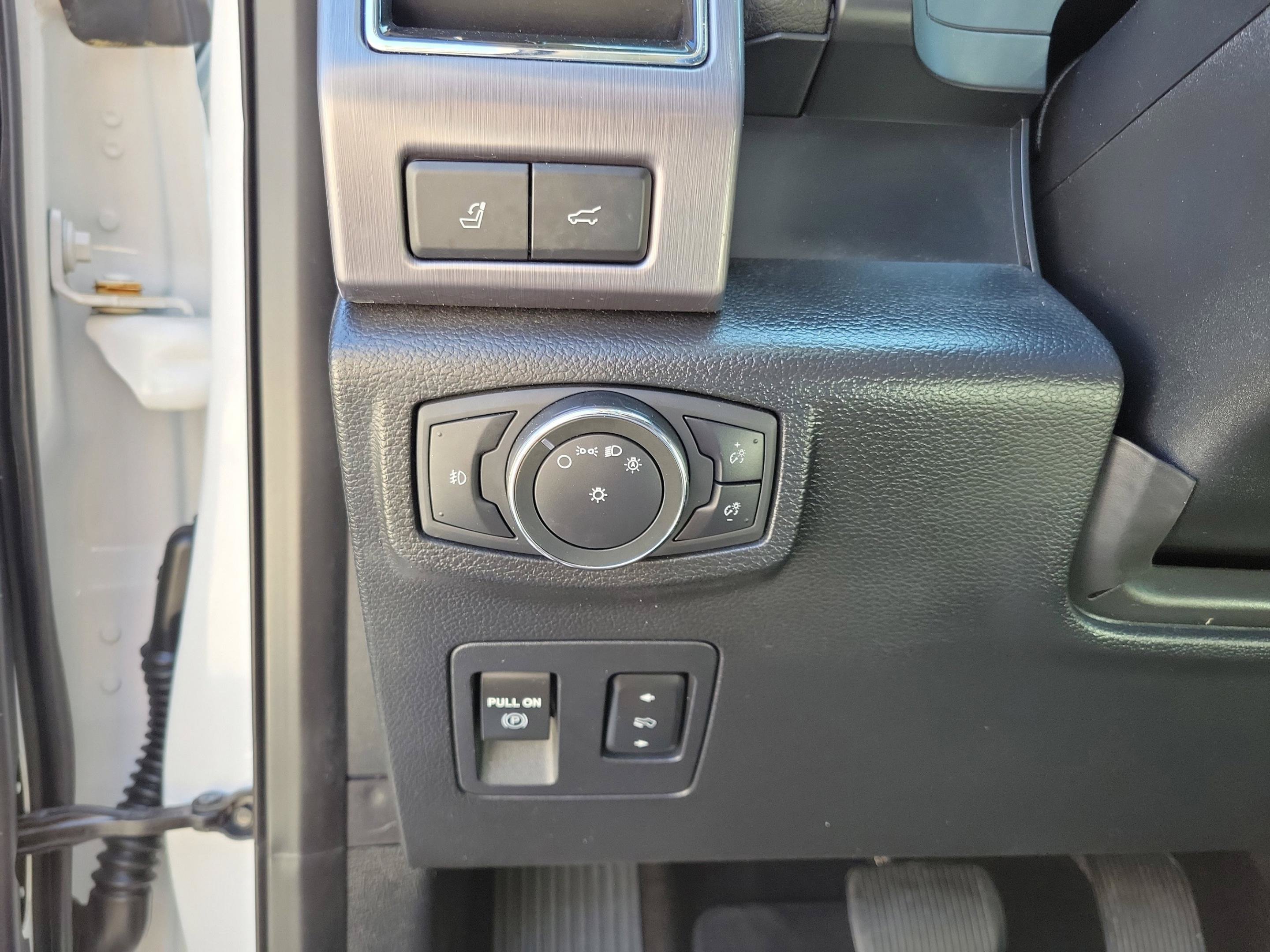 Used 2019 Ford Expedition Platinum RWD image 26