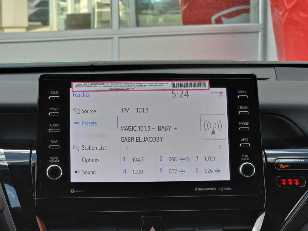 Used 2024 Toyota Camry SE w/ Cold Weather Package FWD image 12