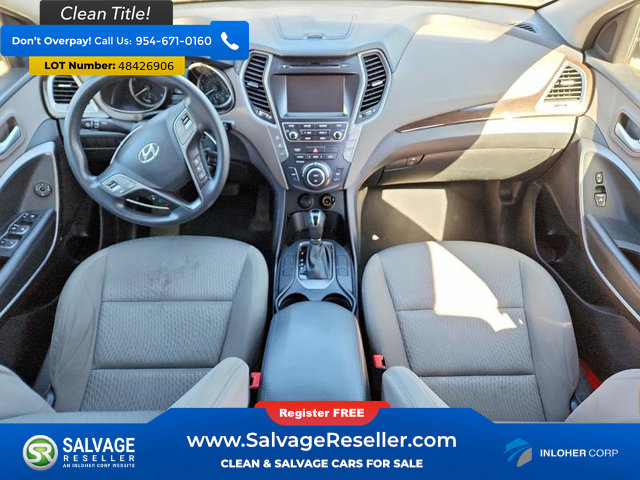 Used 2017 Hyundai Santa Fe SE AWD/4WD image 11