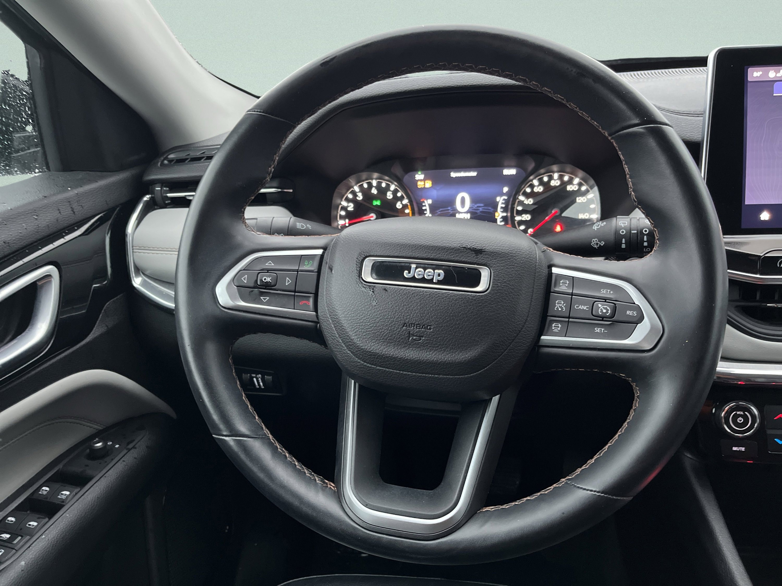 Used 2022 Jeep Compass Limited image 26