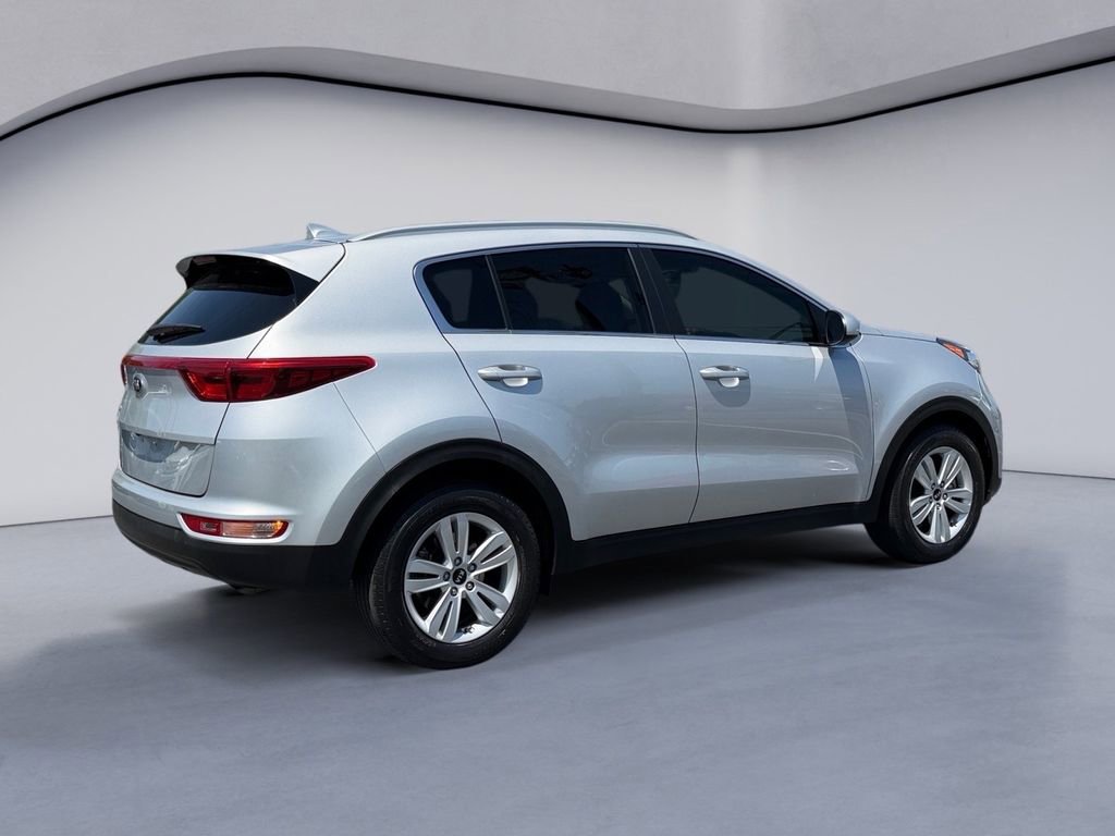 Used 2017 Kia Sportage LX w/ LX Popular Package FWD image 5