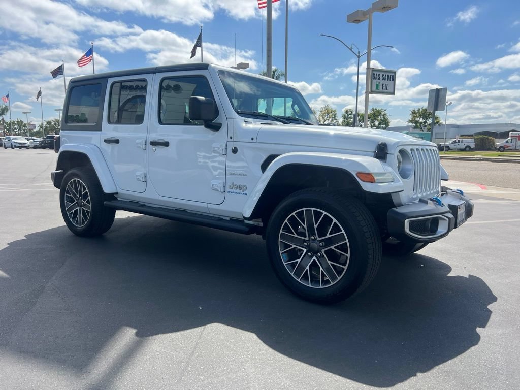 Used 2023 Jeep Wrangler Unlimited Sahara AWD/4WD image 9