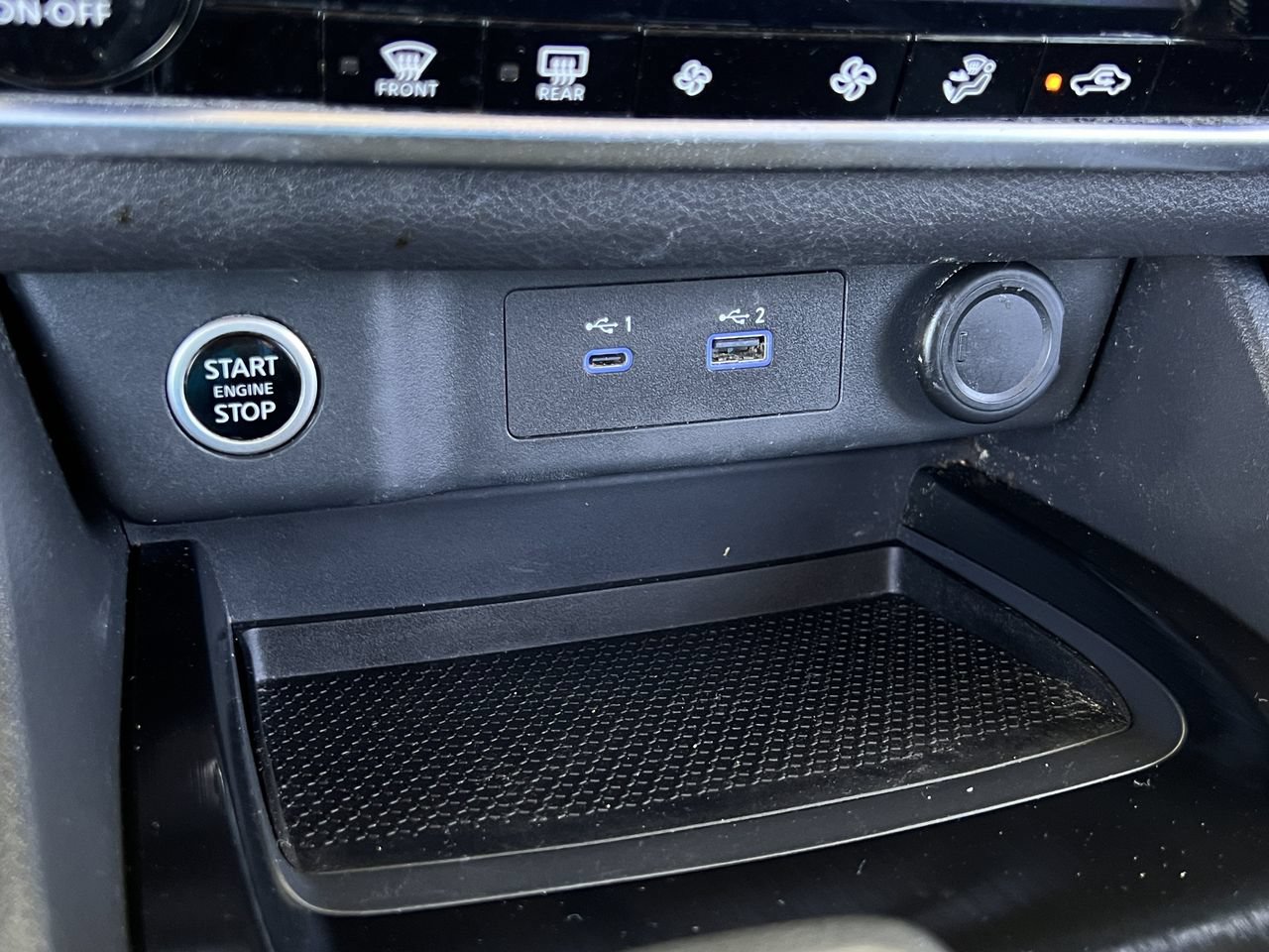 Used 2023 Nissan Rogue SV FWD image 17