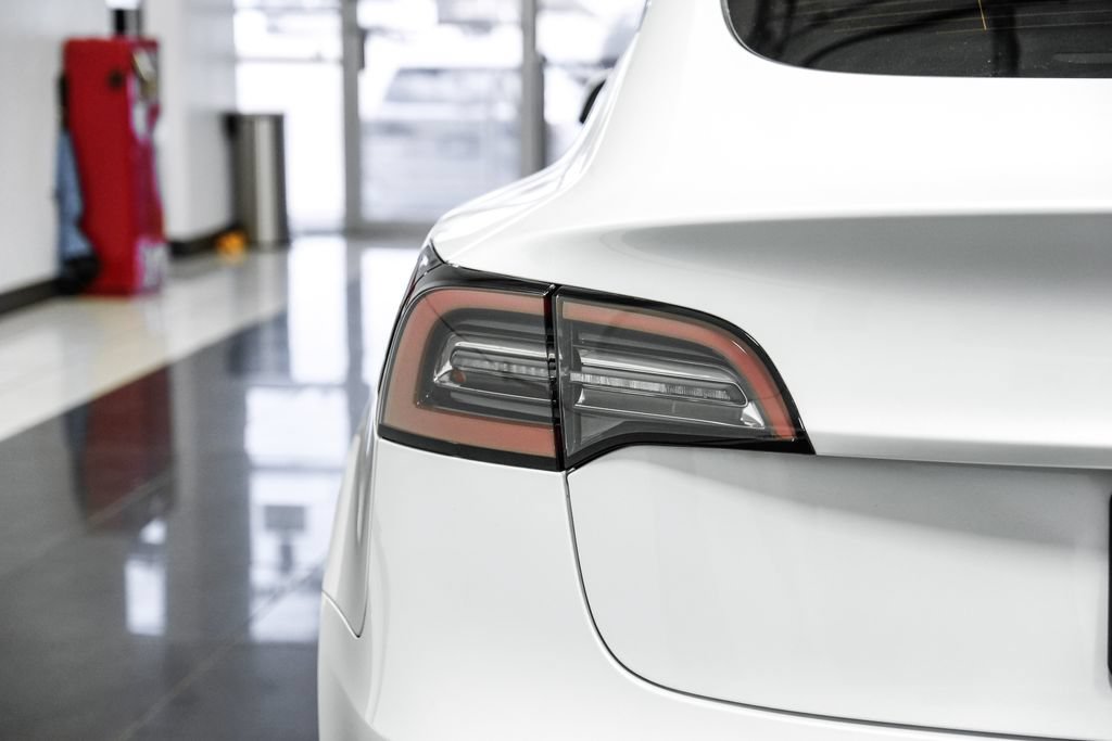 Used 2022 Tesla Model 3 Long Range AWD/4WD image 50