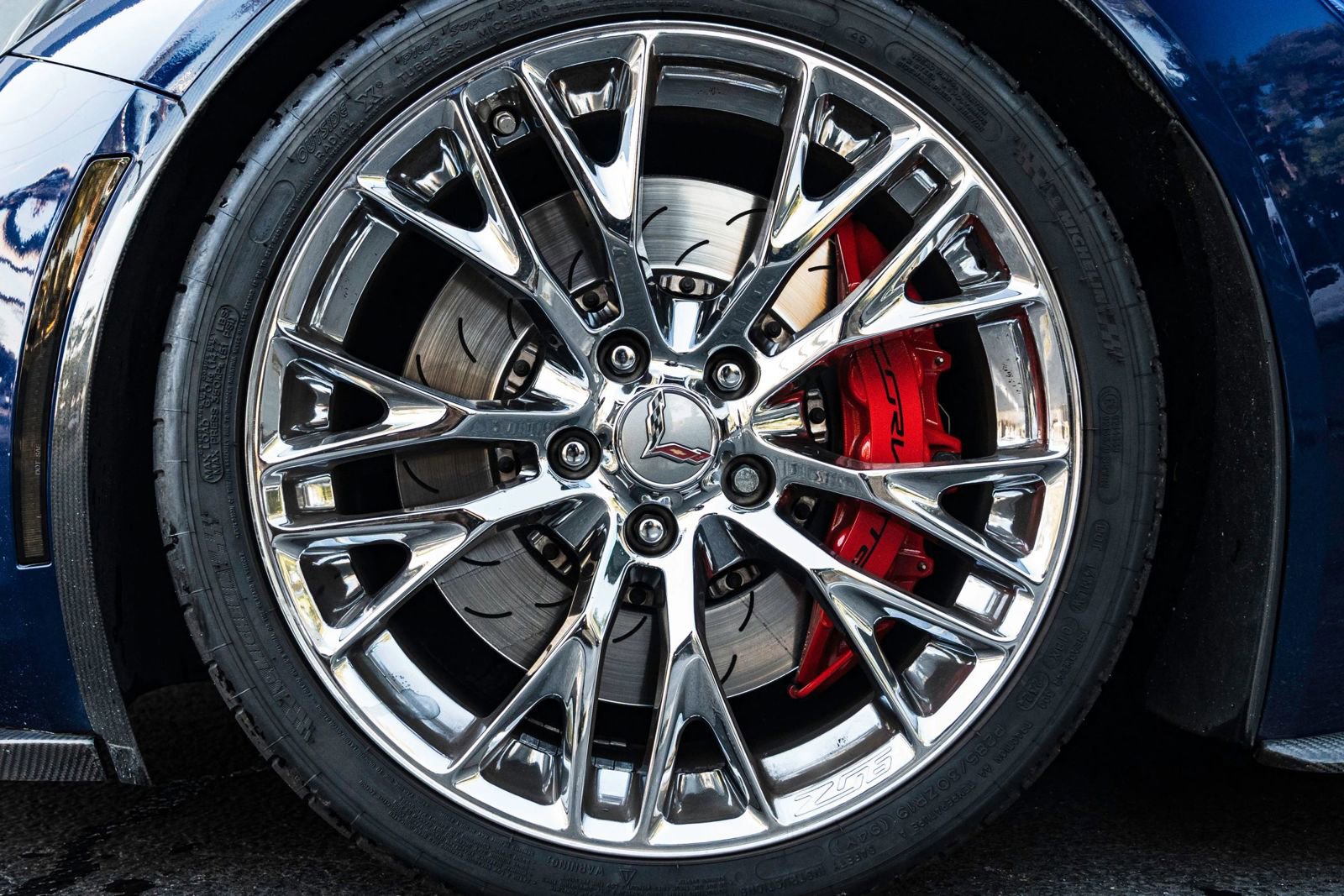 Used 2018 Chevrolet Corvette Z06 image 17