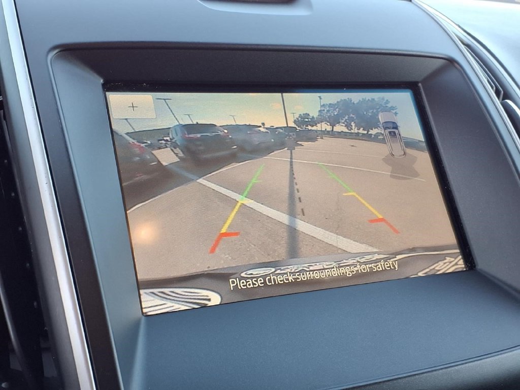Used 2020 Ford Edge SEL FWD image 11