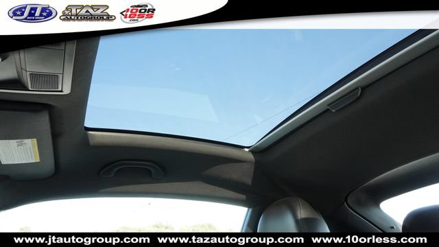 Used 2012 Volkswagen Beetle 2.0T FWD image 11