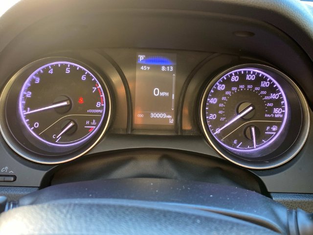 Used 2022 Toyota Camry SE FWD image 16