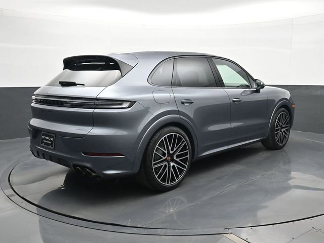 New 2026 Porsche Cayenne GTS AWD/4WD image 23
