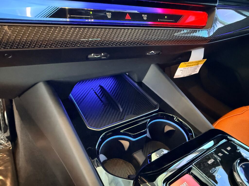 Used 2026 BMW M5 w/ Carbon Package image 22