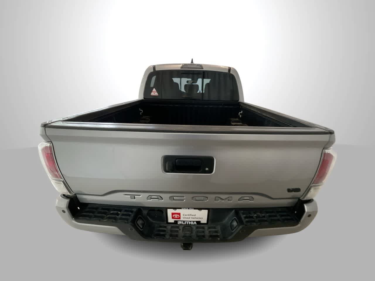 Certified 2021 Toyota Tacoma TRD Sport w/ Technology Package AWD/4WD image 7