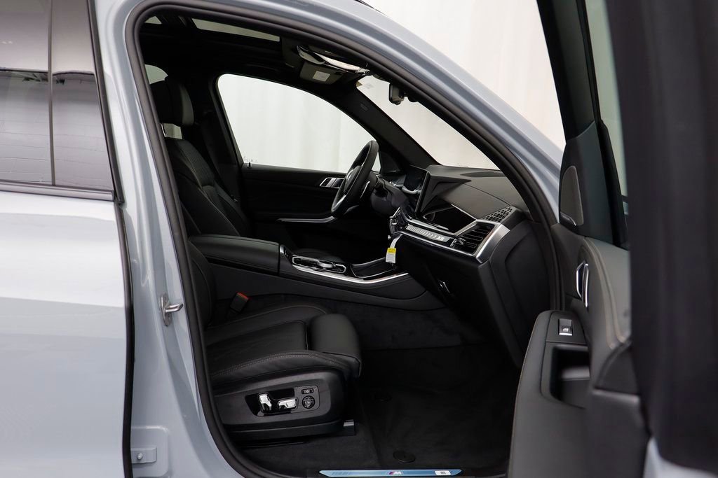 New 2026 BMW X5 xDrive40i w/ Executive Package image 19