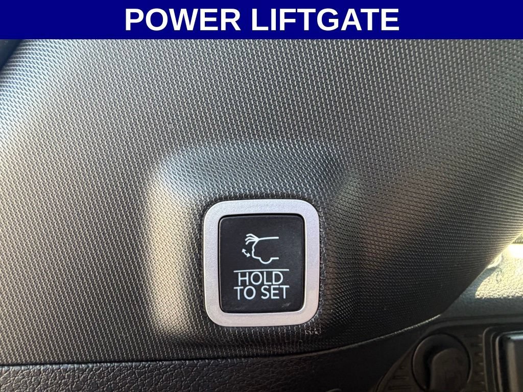 Used 2022 Jeep Grand Cherokee Summit AWD/4WD image 16