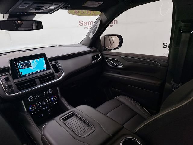 Used 2024 GMC Yukon XL SLT w/ SLT Luxury Package image 25
