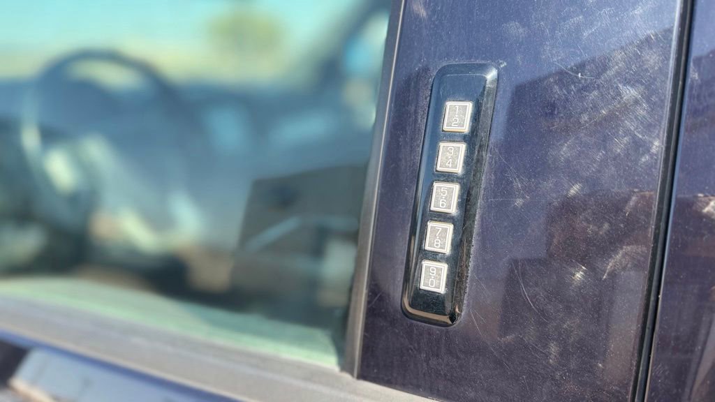 Used 2021 Ford F250 Lariat w/ Lariat Ultimate Package image 16