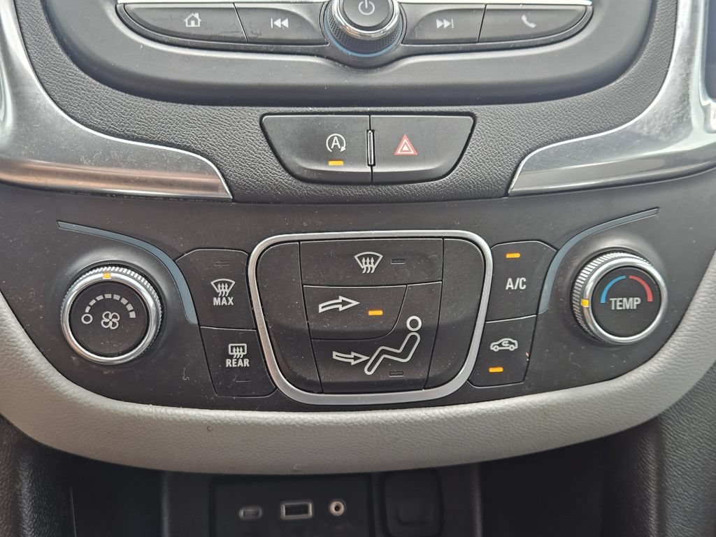 Used 2024 Chevrolet Equinox LS AWD/4WD image 18