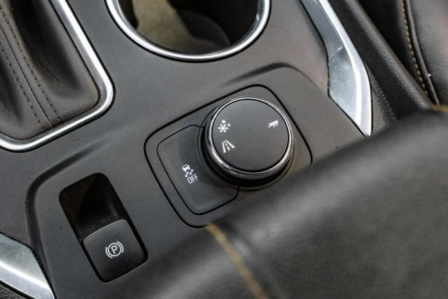 Used 2019 Chevrolet Traverse RS w/ LPO, Floor Liner Package FWD image 28
