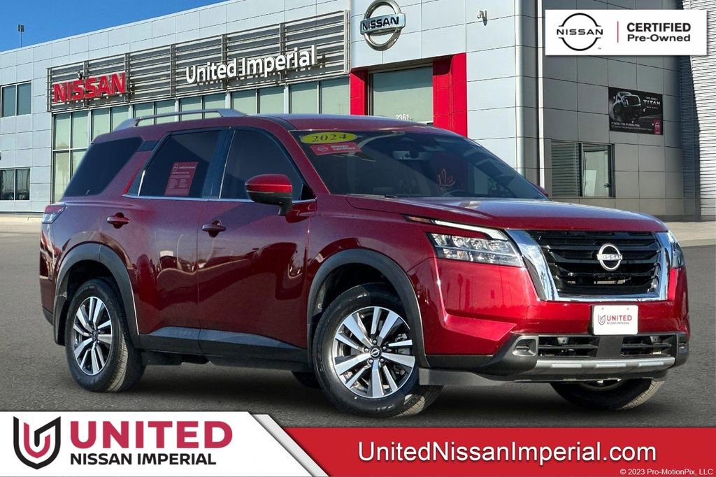 Certified 2024 Nissan Pathfinder SL FWD image 1