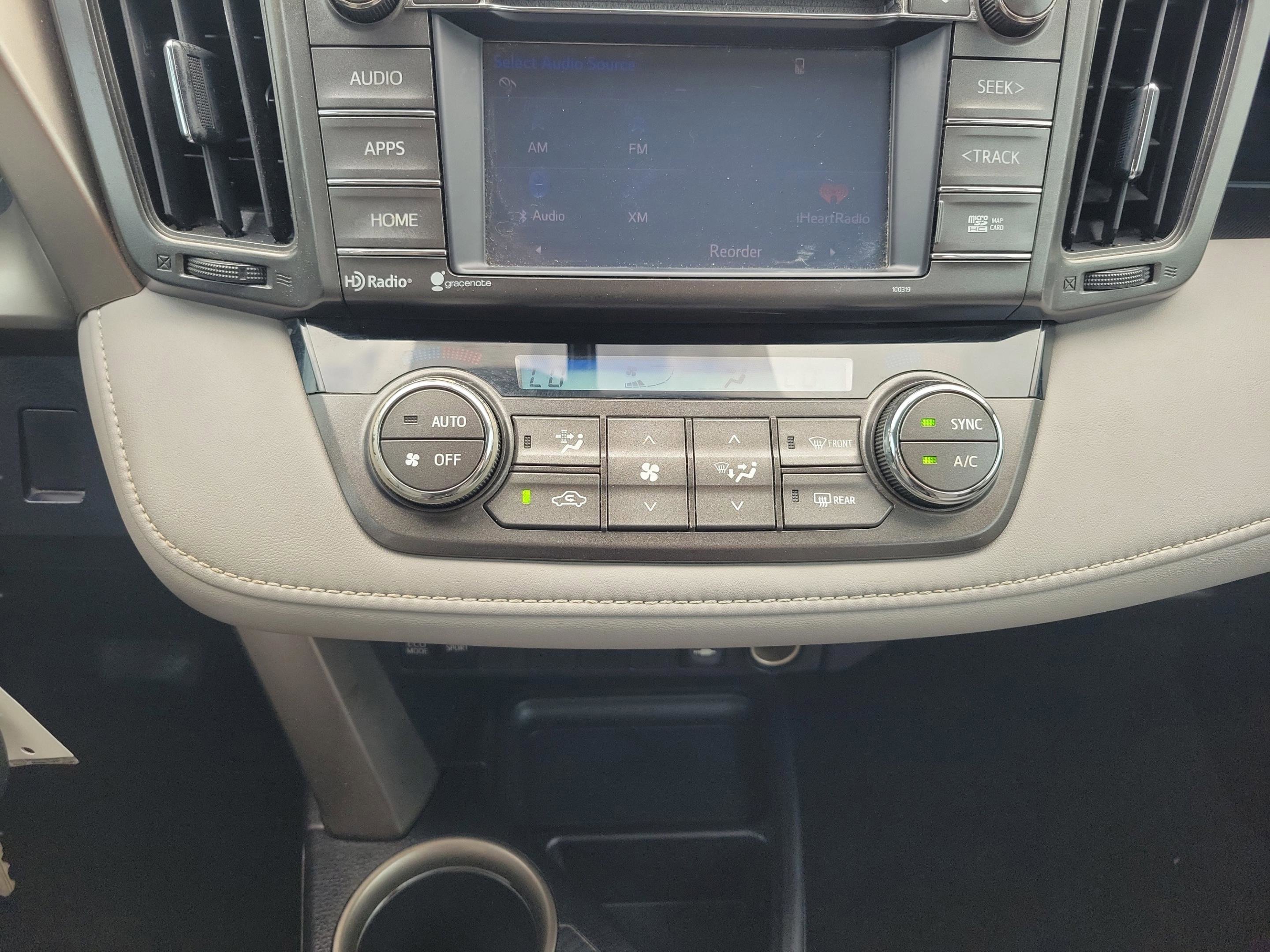 Used 2015 Toyota RAV4 XLE image 15