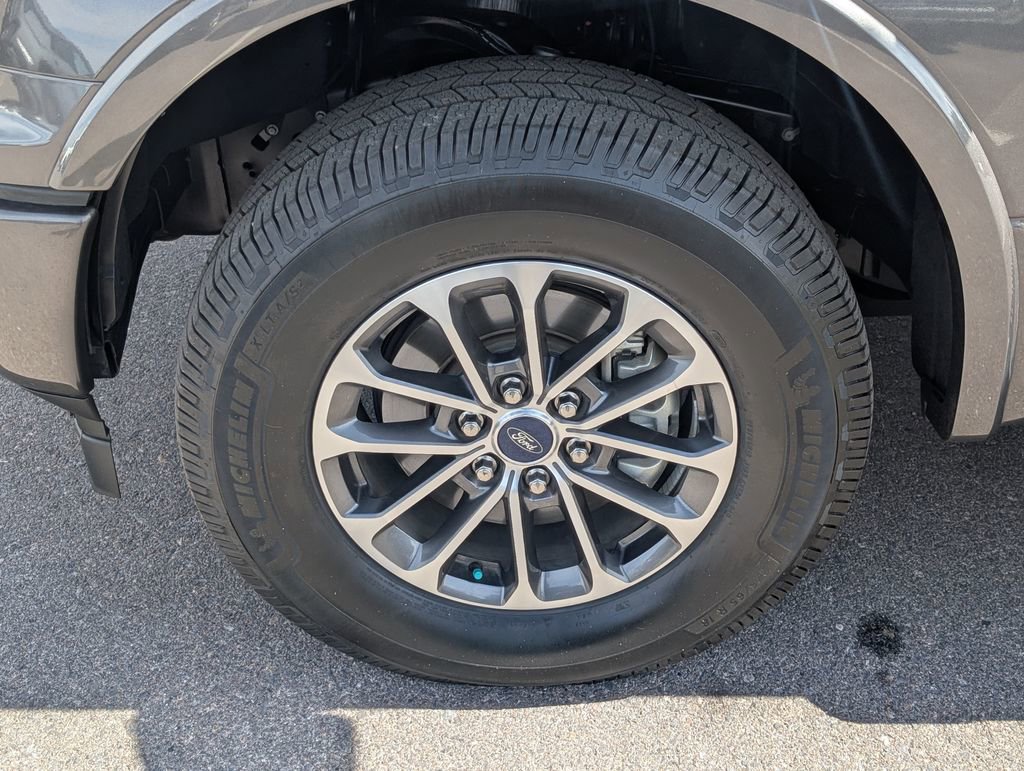 Used 2019 Ford F150 Lariat AWD/4WD image 24
