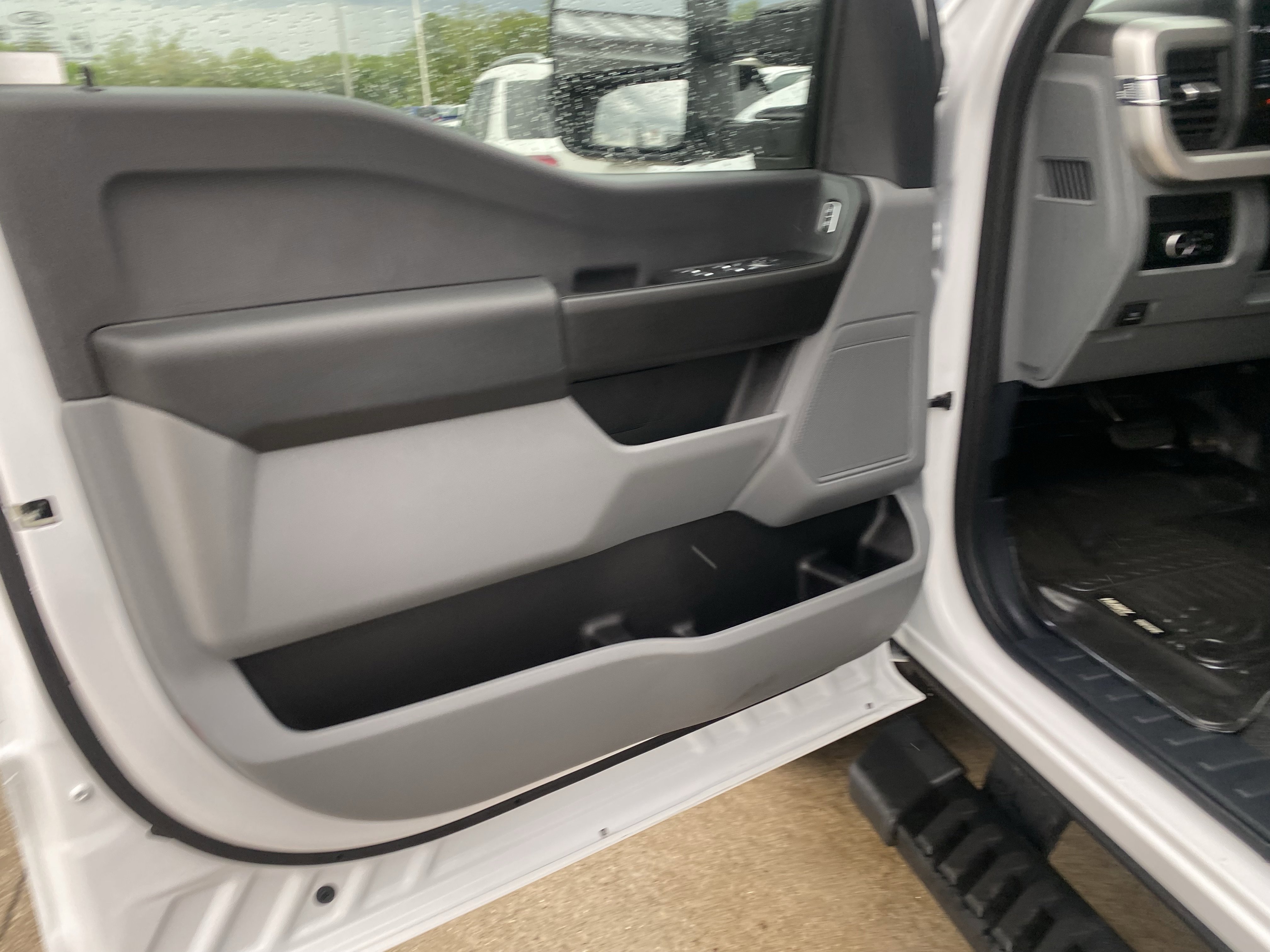 Used 2023 Ford F350 XL w/ XL Chrome Package AWD/4WD image 10